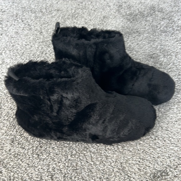 Fitflop Shoes - FitFlop Furry Slipper Booties